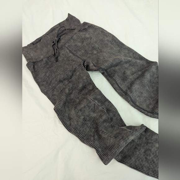 Victoria's Secret PINK Active Waffle Texture Jogger Style Leggings Cabincore - Picture 2 of 9